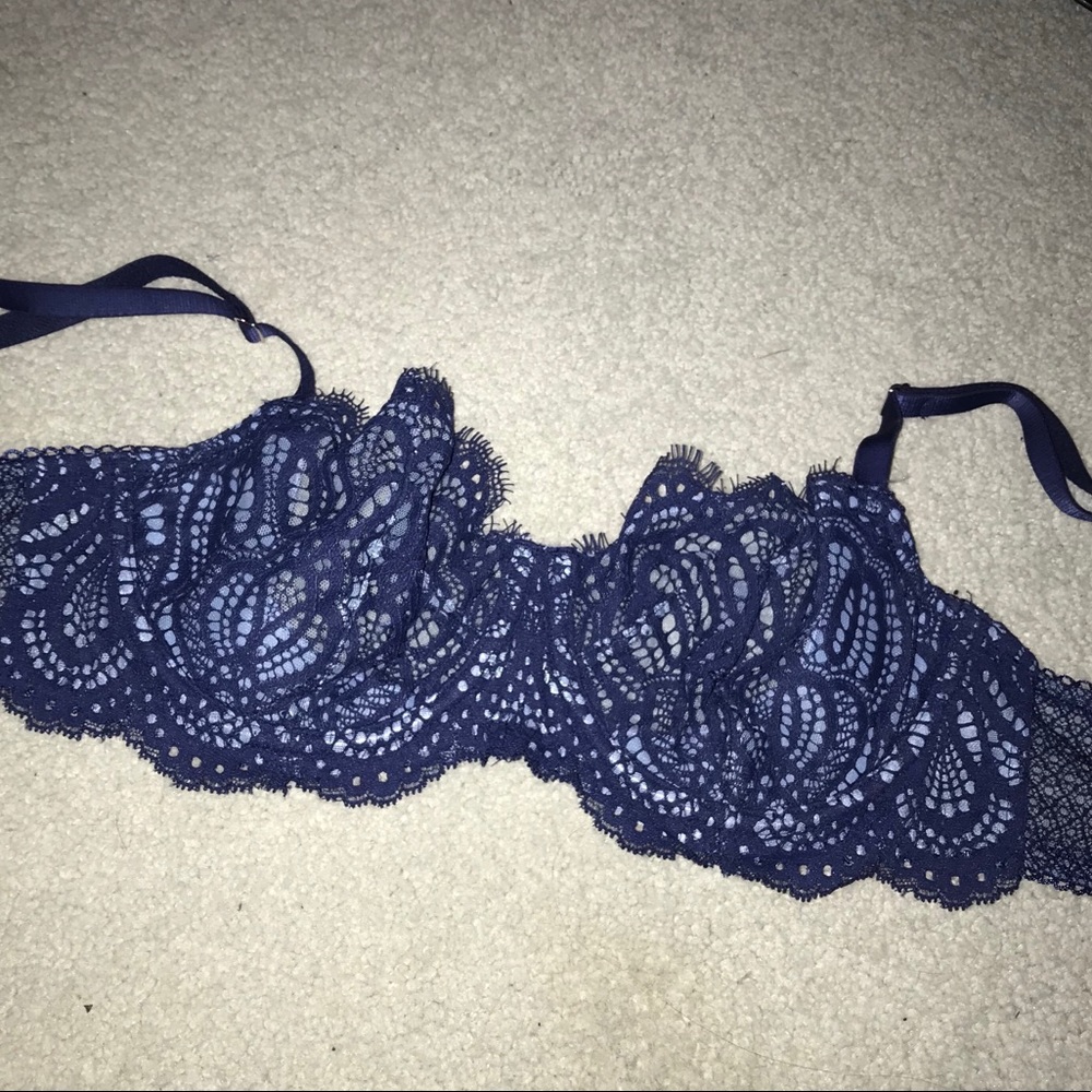 Sexy blue lace Bralette. Victoria’s Secret. NW